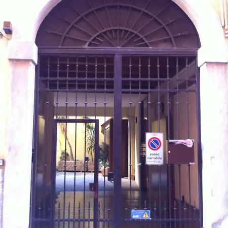 Nel Centro Storico Di Apartment