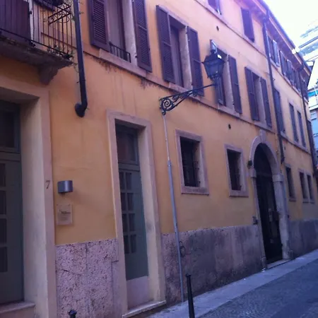 Nel Centro Storico Di * Verona